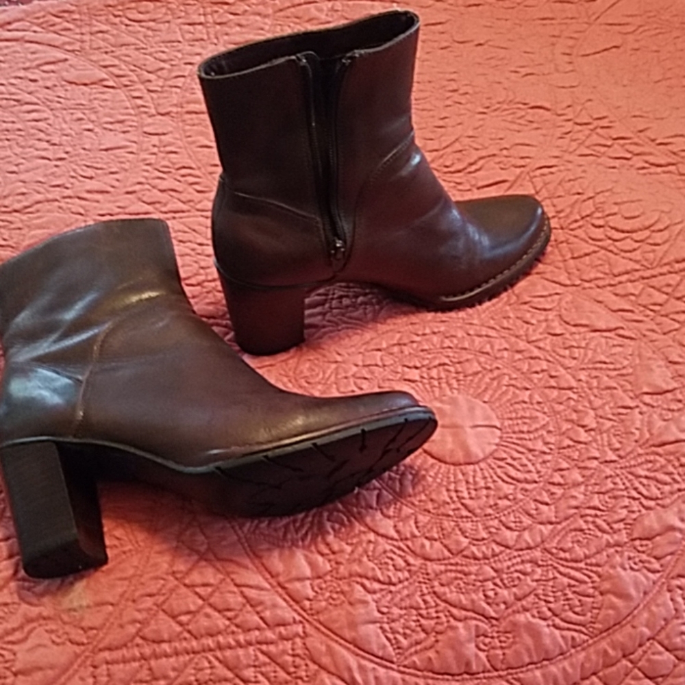 CLARKS Indigo ankle boots